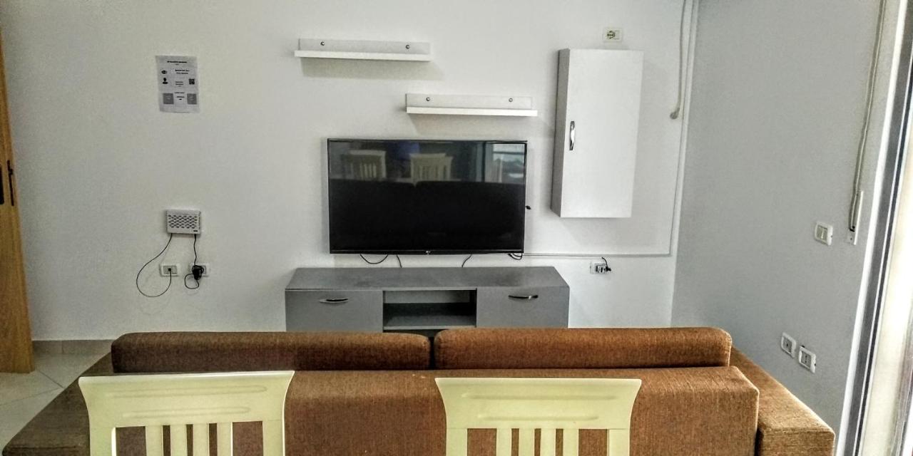 Rass' Apartment Vlorë Eksteriør billede