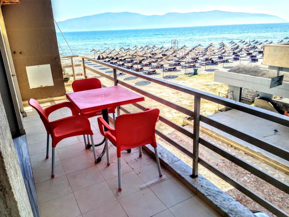 Rass' Apartment Vlorë Eksteriør billede