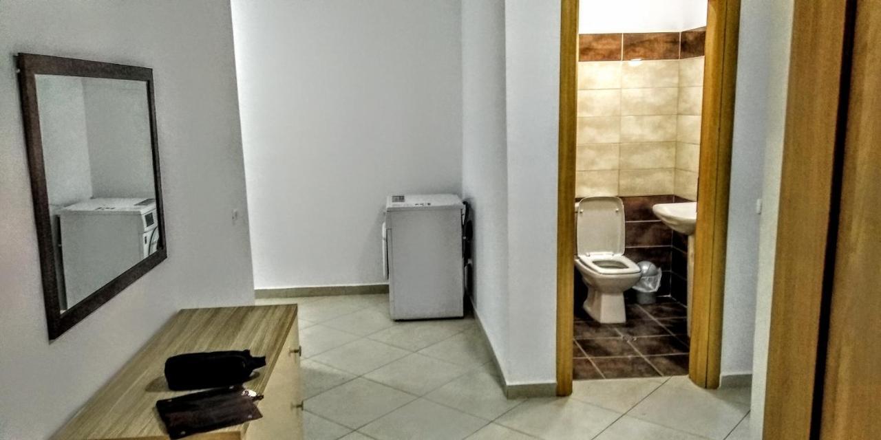 Rass' Apartment Vlorë Eksteriør billede